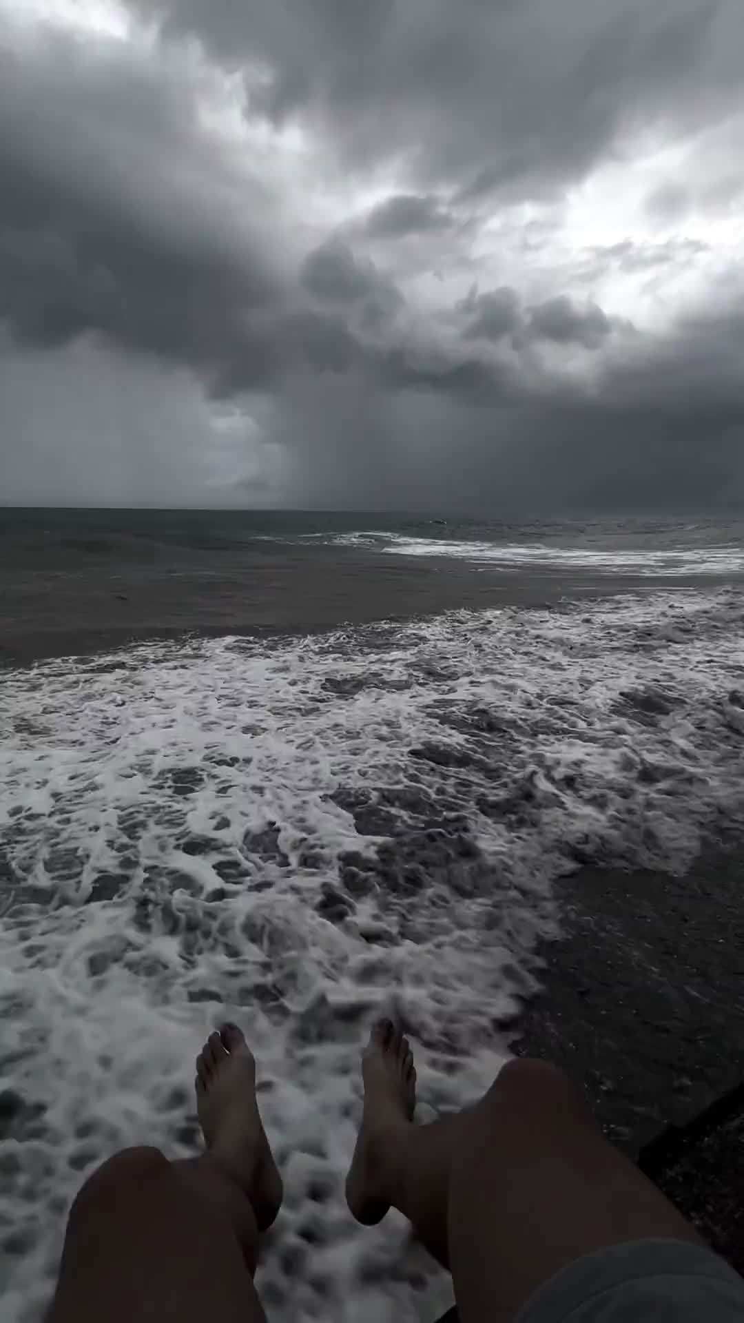 「看海的人是真的在看海吗」