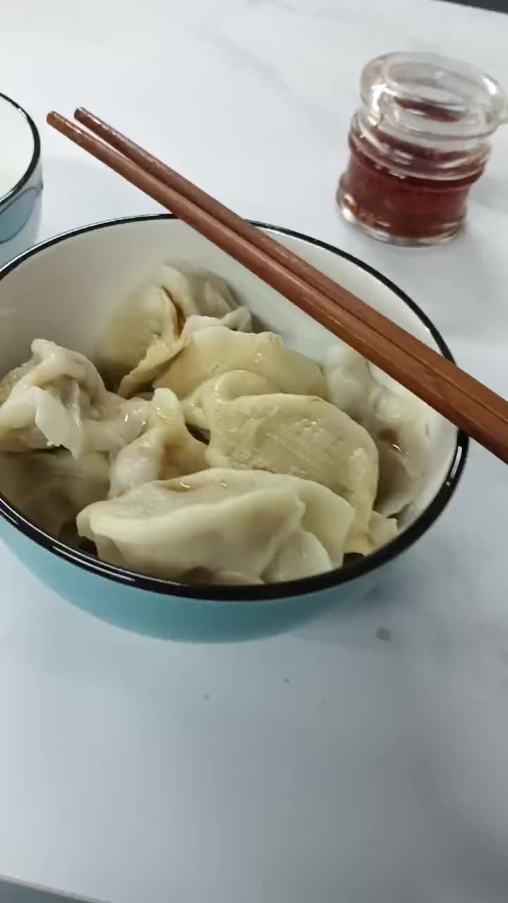 吃铰子啦