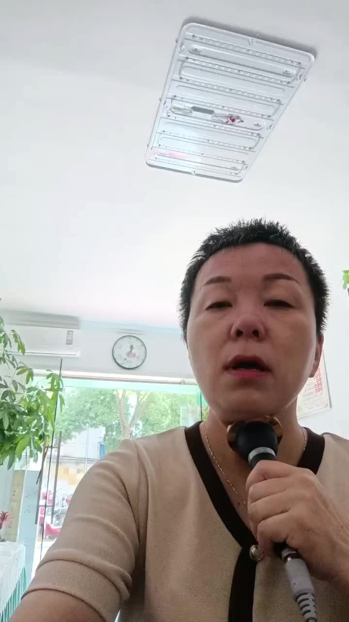 用超声波脉冲电导治疗仪，不但疼痛一扫清，鼻炎咽喉咽效果也是杠杠的[强][强]