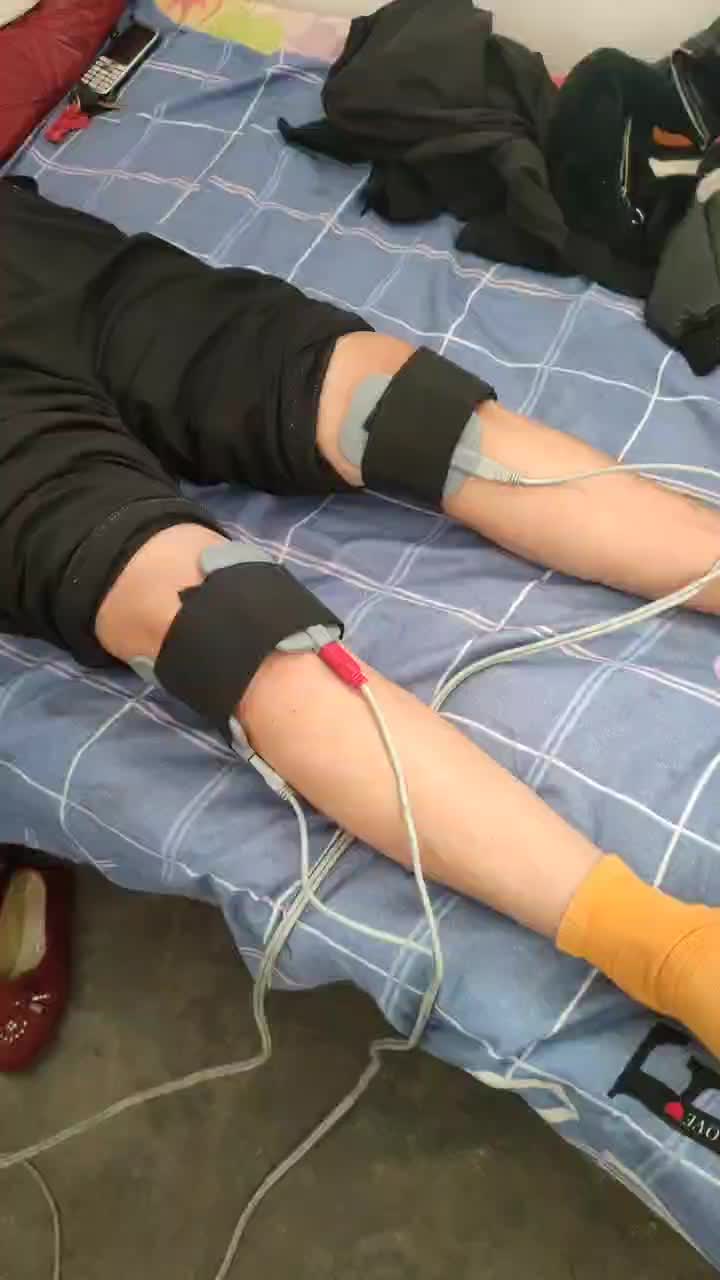 膝关节骨刺治疗中