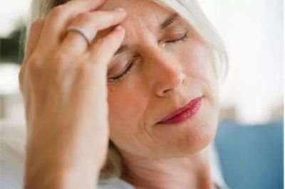 年轻人心烦失眠？心肝调理脐灸保健散来救场！