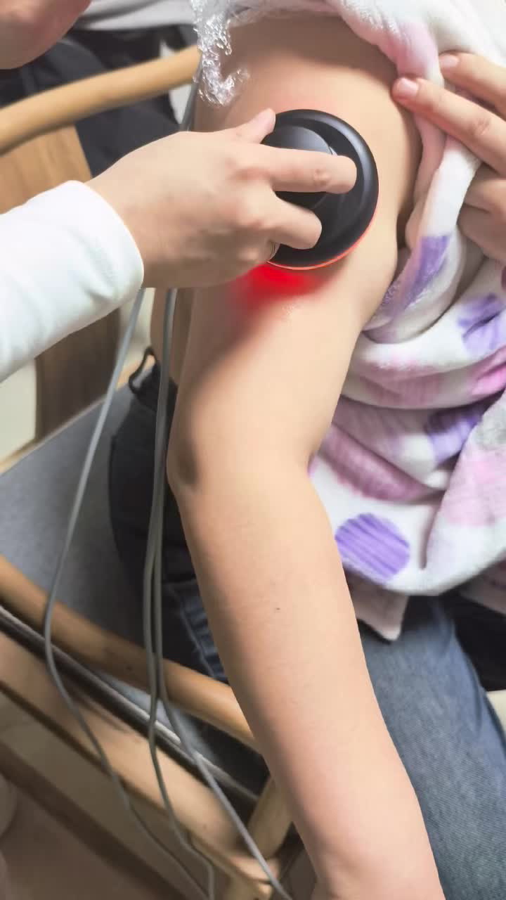 超声波疼痛治疗仪